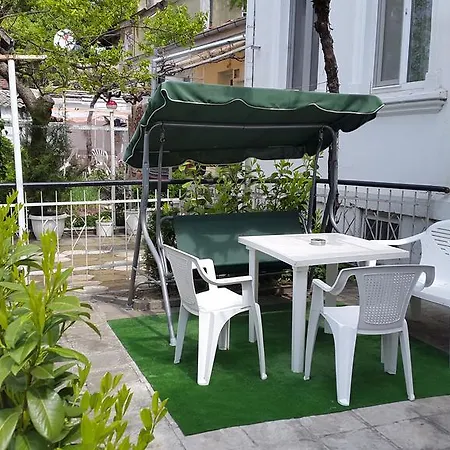 Rayska Yabalka Hostel Varna